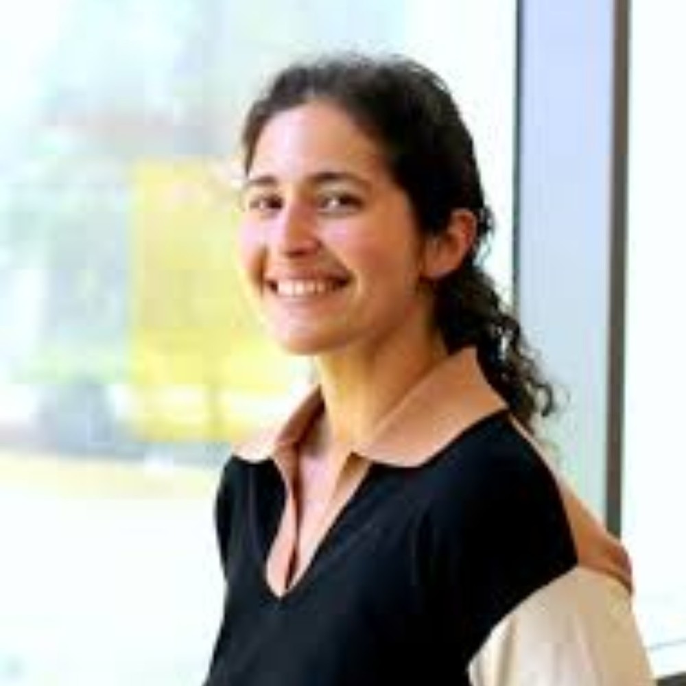 Meet your Posher, Itzel